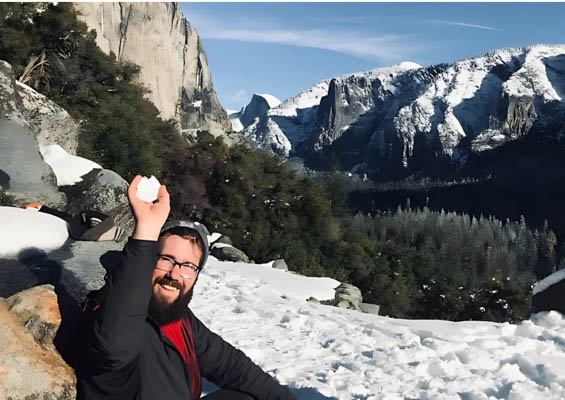 Echoadventurecooperative Yosemite Waterfalls Adaptive Tour Slider Guest Taking Photo